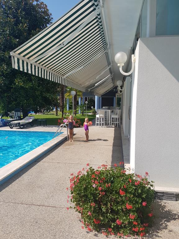 Hotel Olympia Lignano Sabbiadoro Kültér fotó